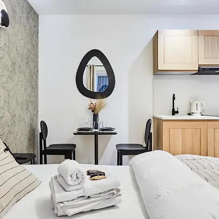 Residence Center Of Paris By Studio Prestige-2